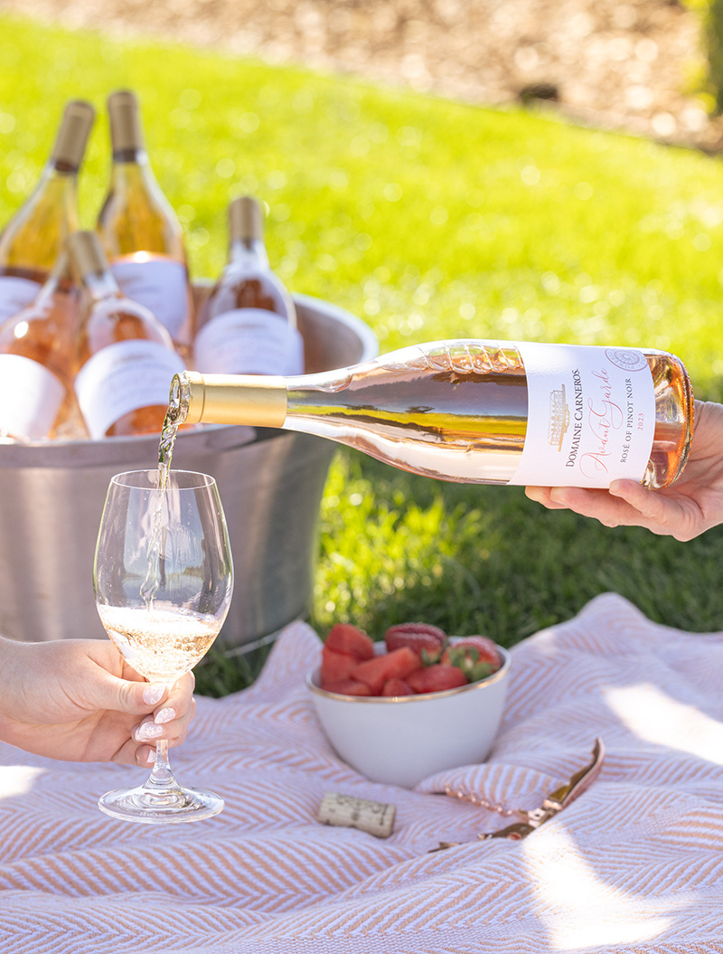 picnic scene with pour shot of Avant-Garde Rose