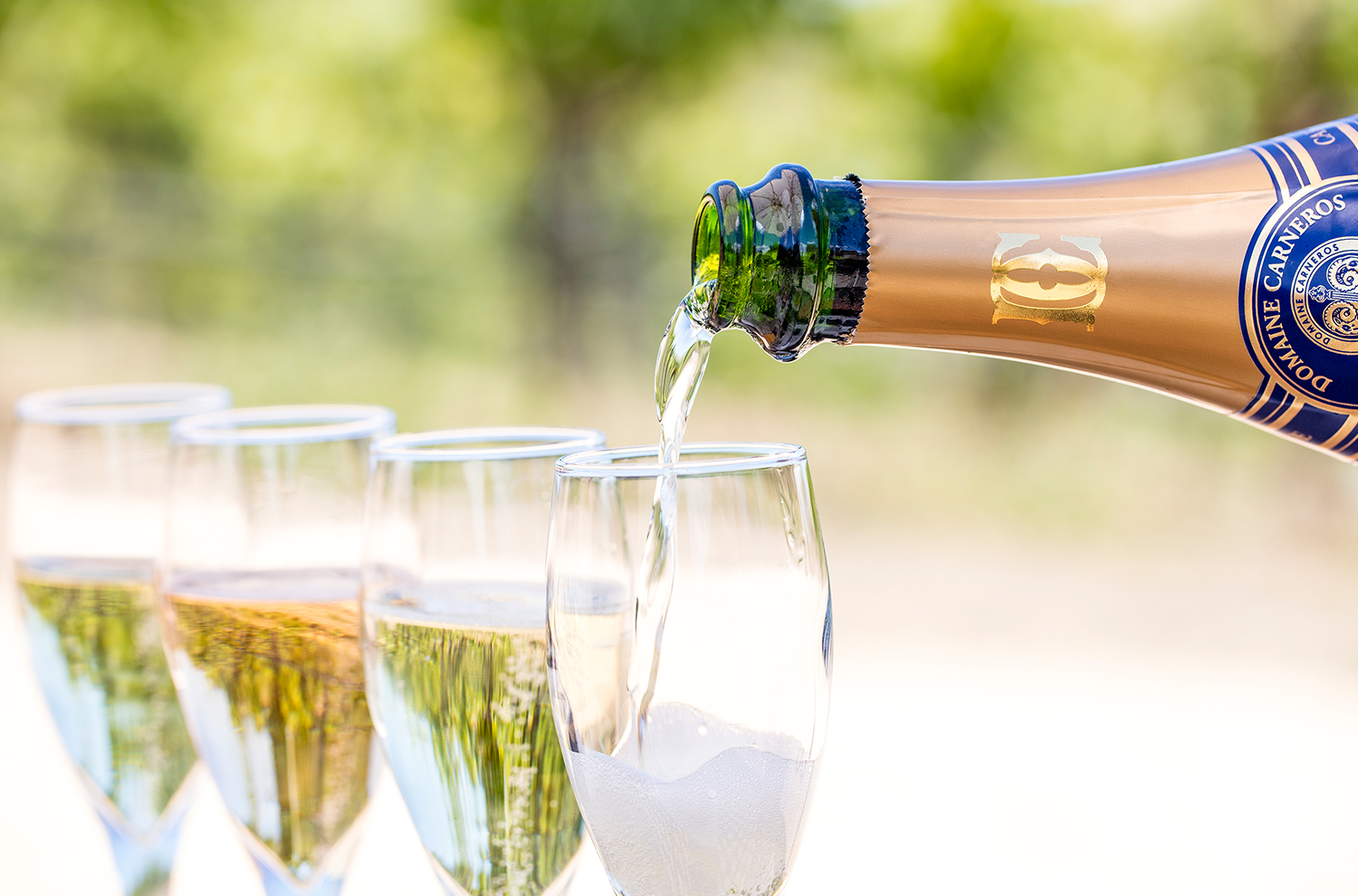 Pouring a sparkling wine sampler