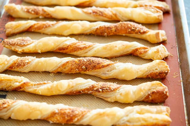 Puff Pastry Cheese Straws 